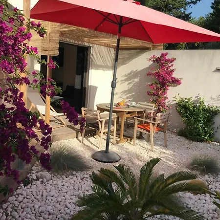 Villa Le Sud Appartements Cassis Exterior photo